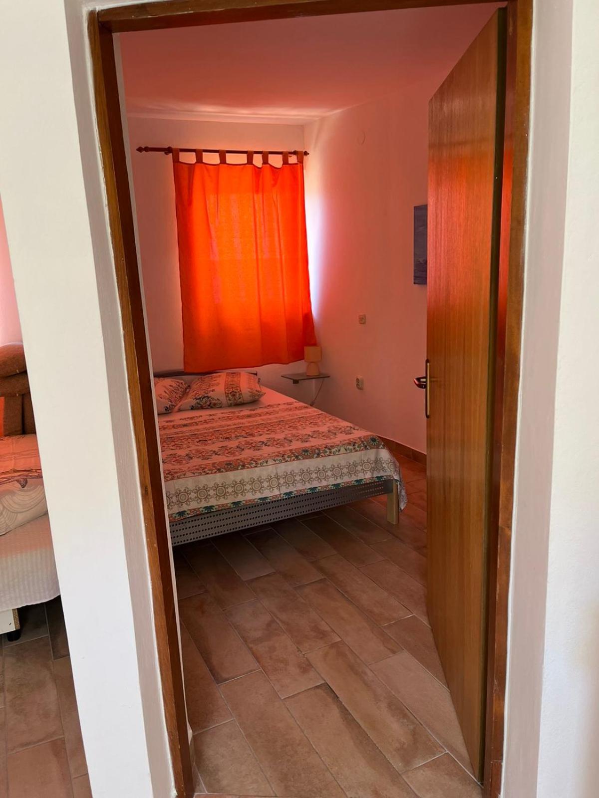 Apartment Jelena Rab Town Buitenkant foto